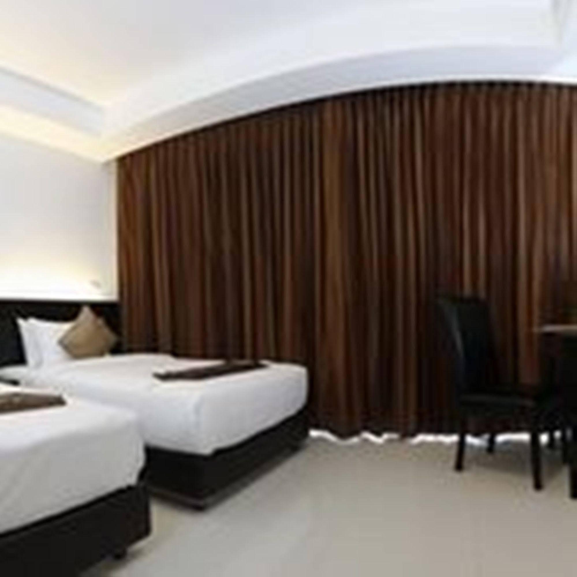 Naiyang Beach Hotel Sha Plus Phuket Εξωτερικό φωτογραφία