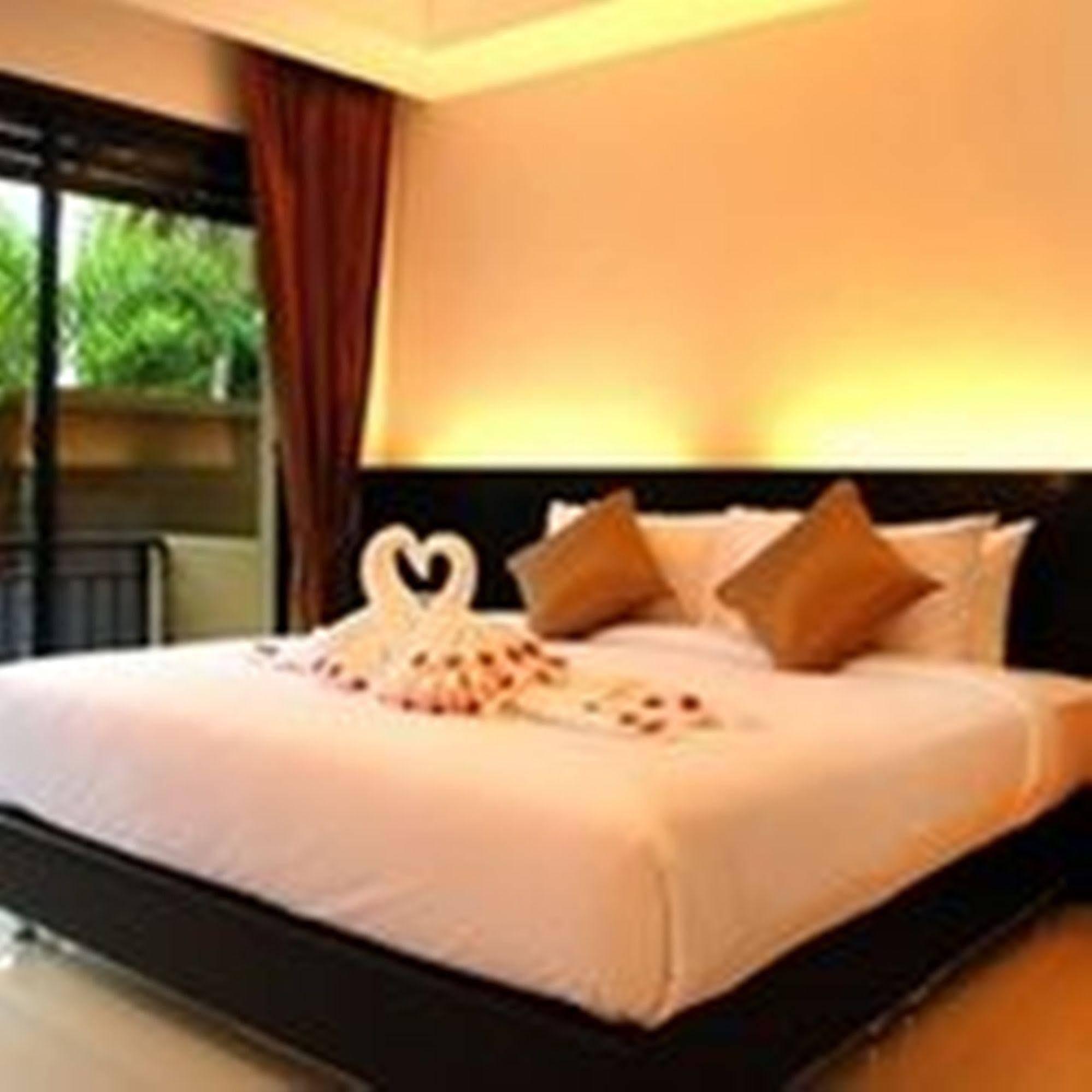 Naiyang Beach Hotel Sha Plus Phuket Εξωτερικό φωτογραφία