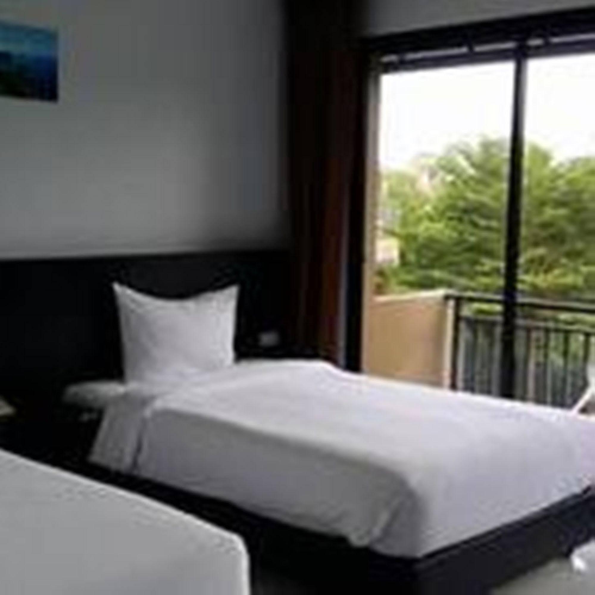 Naiyang Beach Hotel Sha Plus Phuket Εξωτερικό φωτογραφία